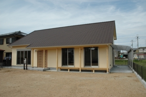 和風建築／わが家の中心は大きな吹抜けのリビング